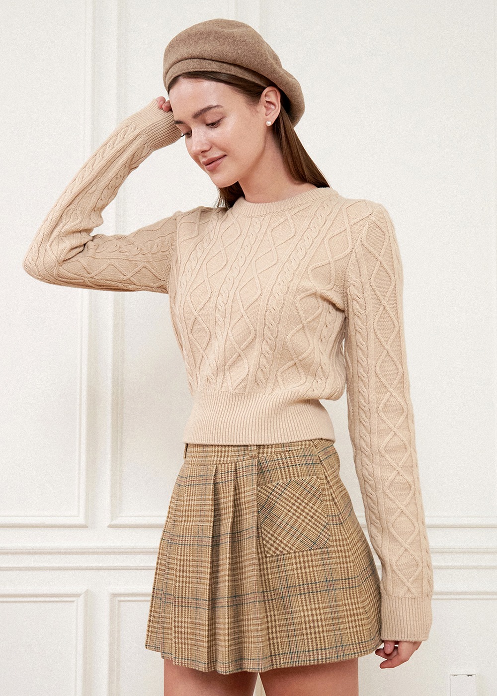 시나몬 케이블 울 니트 스웨터 Cinnamon Cable Wool Knit Sweater-Beige