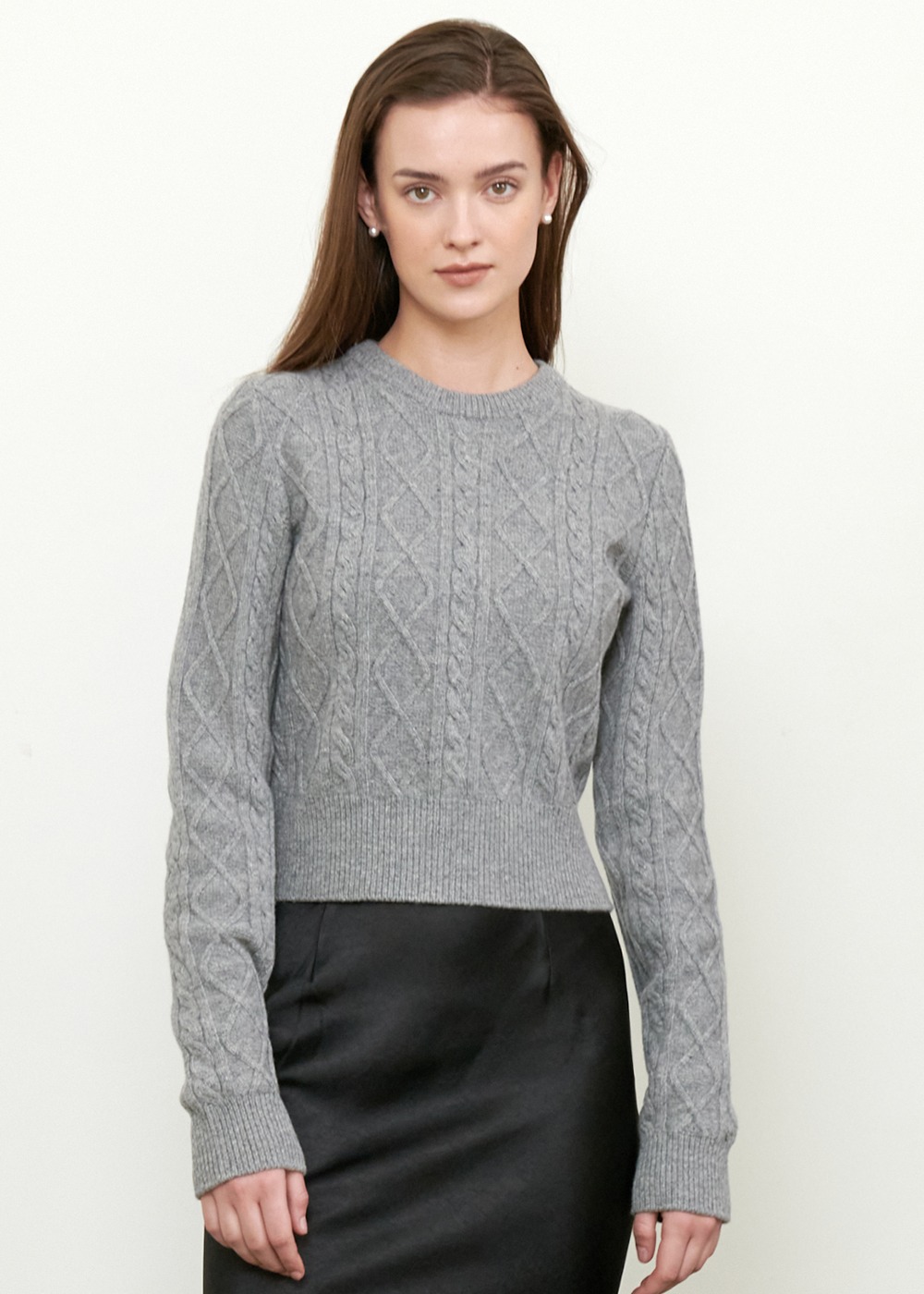 시나몬 케이블 울 니트 스웨터 Cinnamon Cable Wool Knit Sweater-Grey